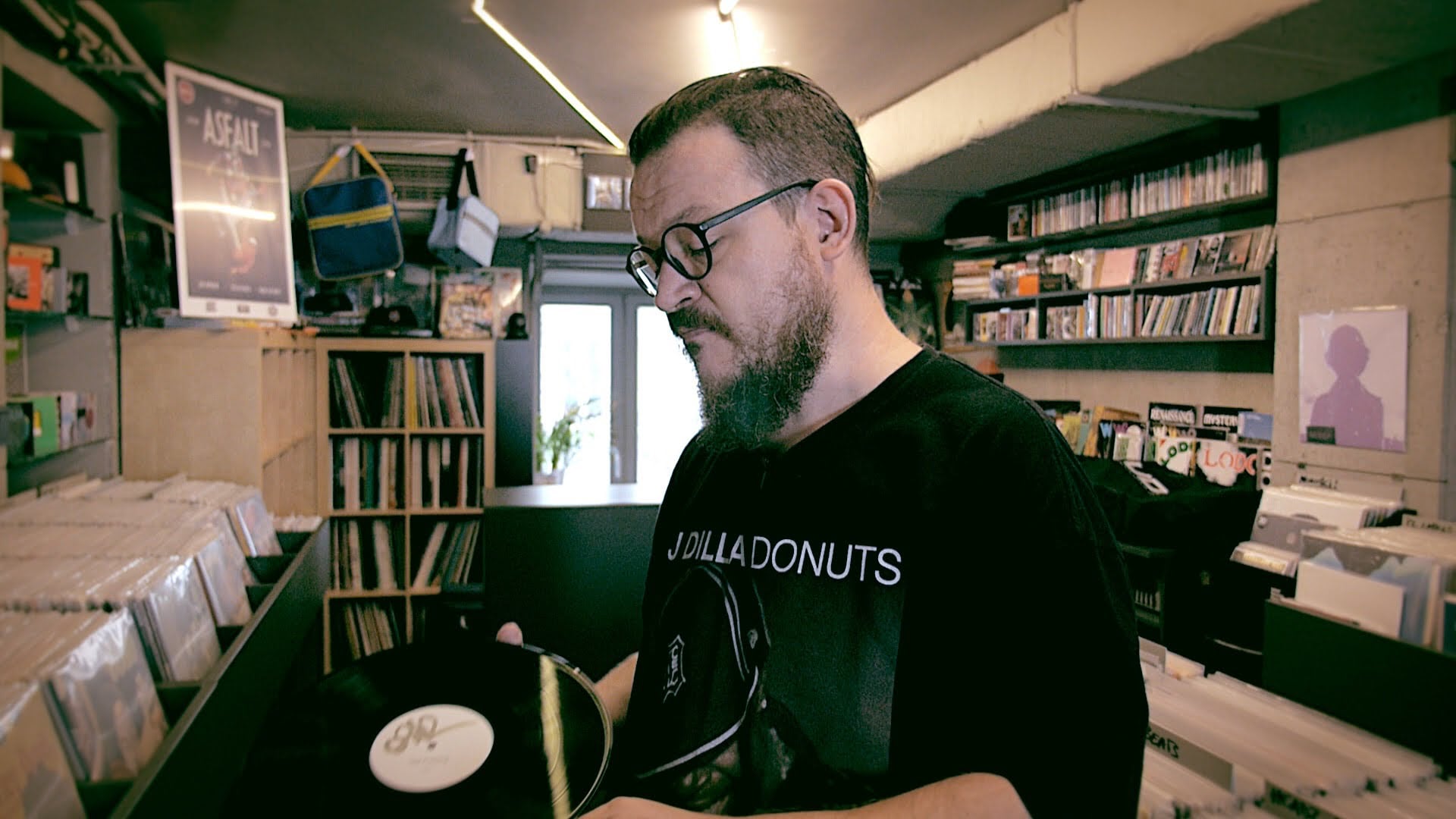 Photo of Przekładanie premier winylowych – przeprosiny Asfalt Records