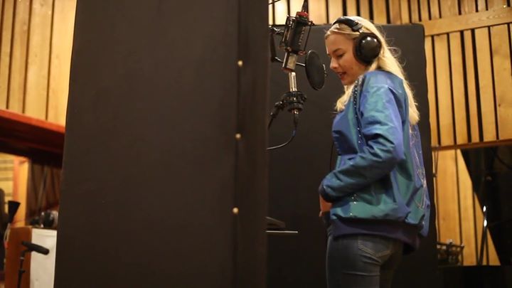 Photo of Co zaśpiewa Natalia Nykiel na nowym ‚Alb…