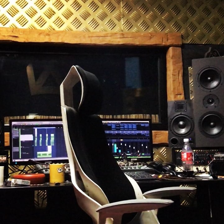 Photo of HEJKA! NOJI?