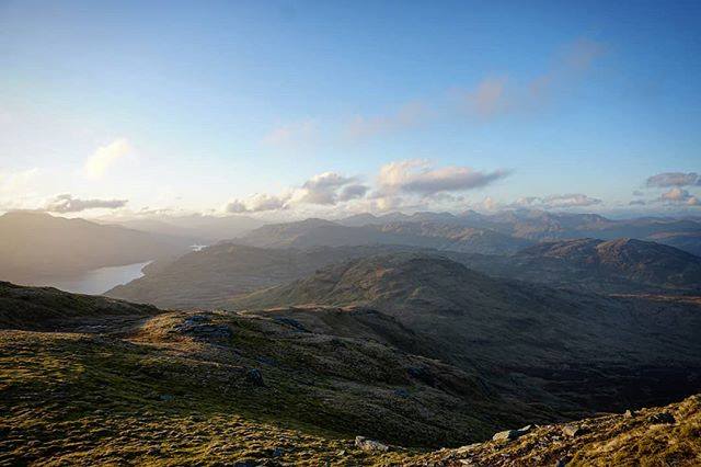 Photo of „Cały Świat zapada się w mej oka studni”…