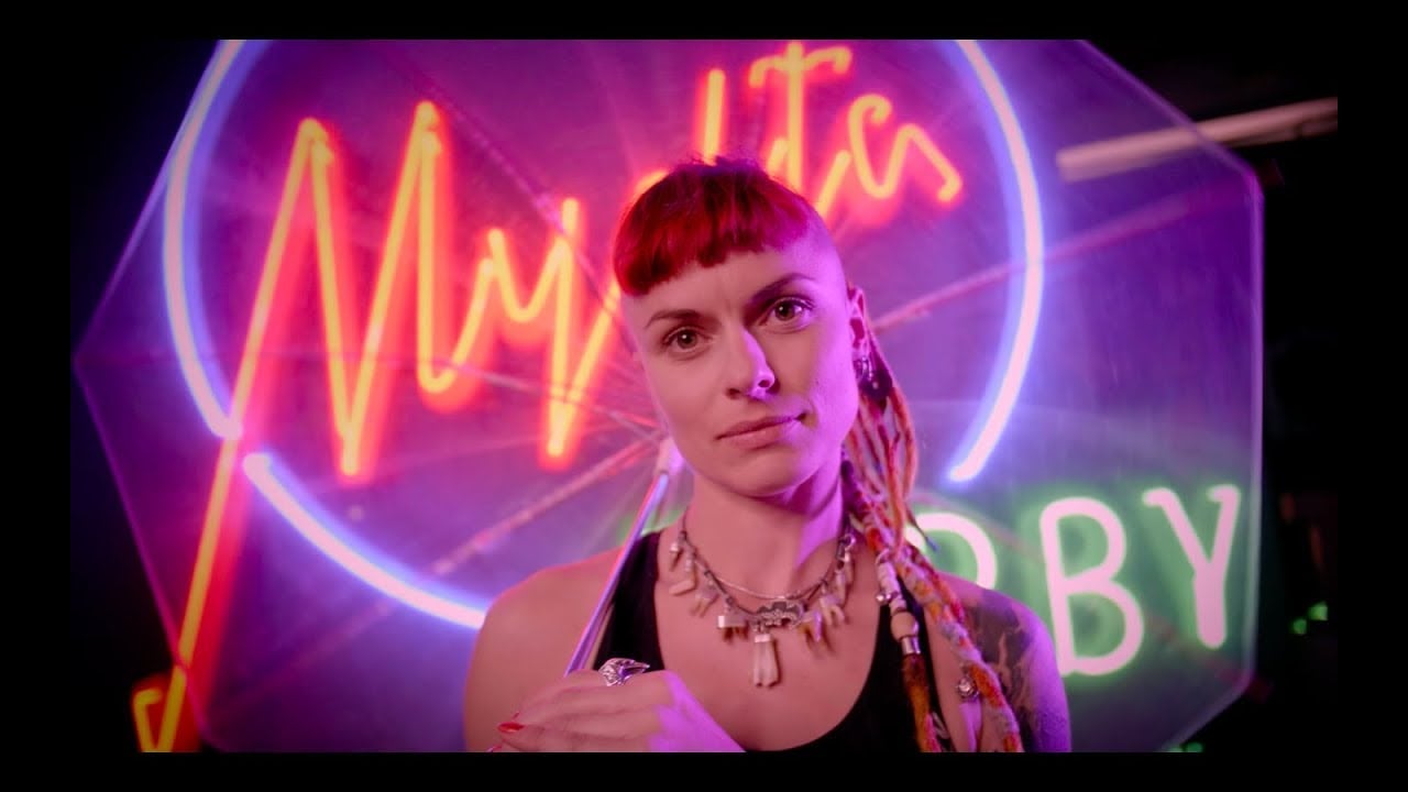 Photo of Kayah & KęKę – Supermenka 2018 (Official Video)