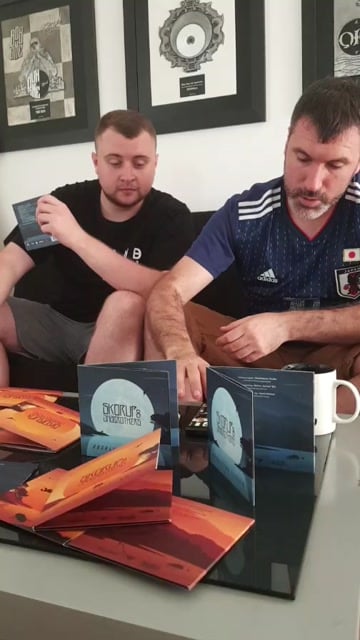 Photo of Skorup i 1/2 duetu JazBrothers podpisali…