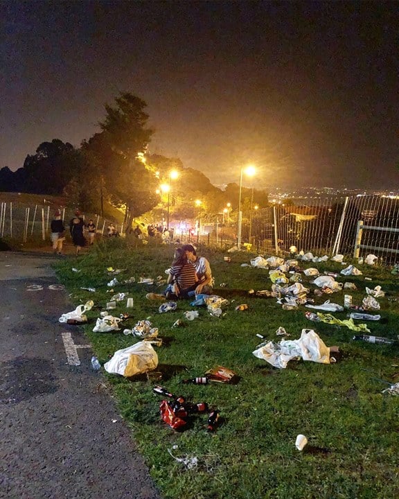 Photo of Miłość na wysypisku. Kto miał czas mógł …