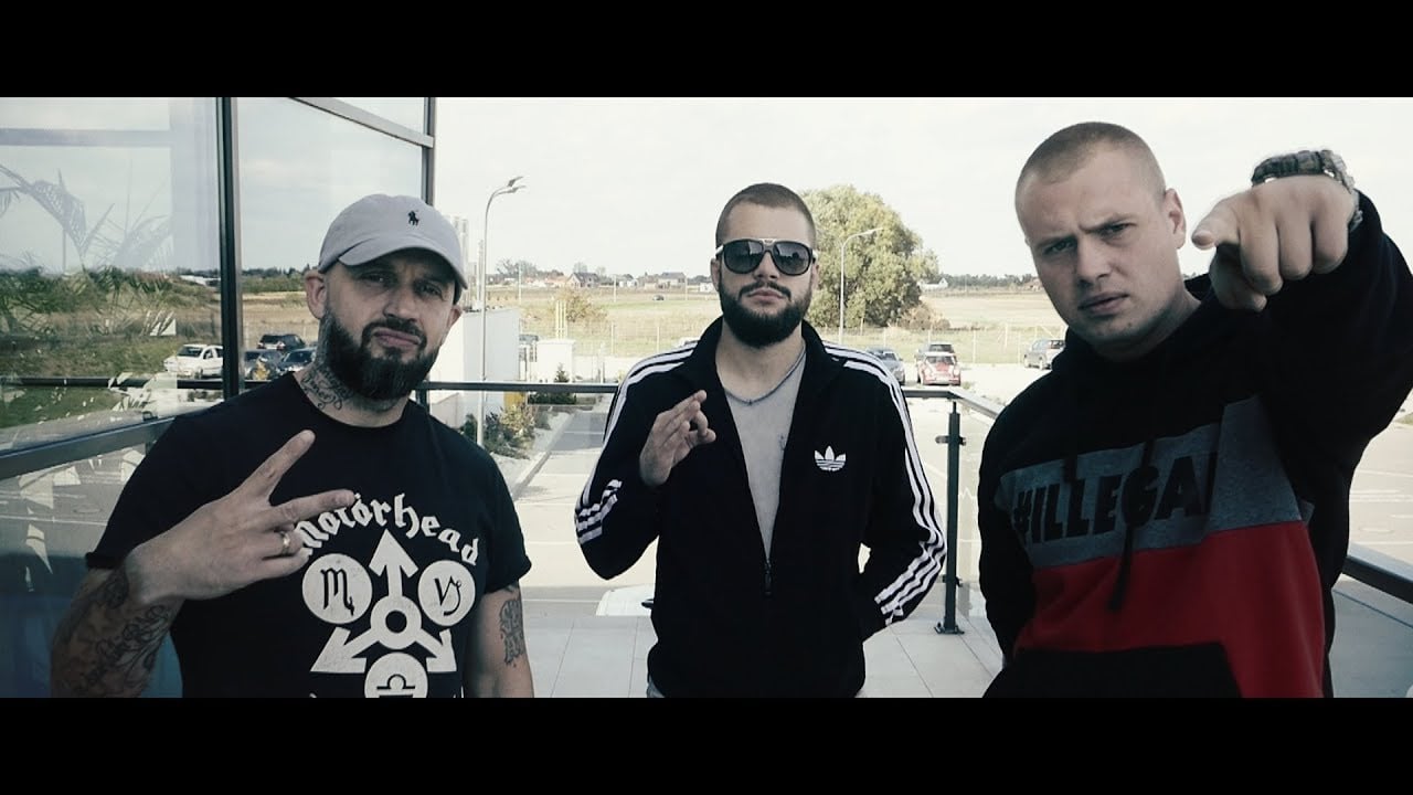 Photo of LOGO DZIELNICY Feat. JONGMEN – W KLATCE (OFFICIAL VIDEO)