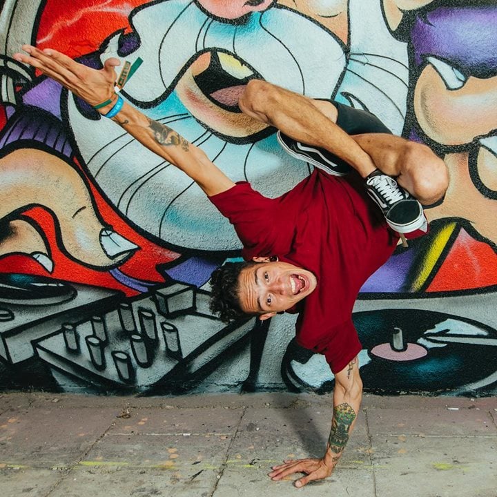 Photo of Viernes ? Hermano #ctf2018 #catchthefl…