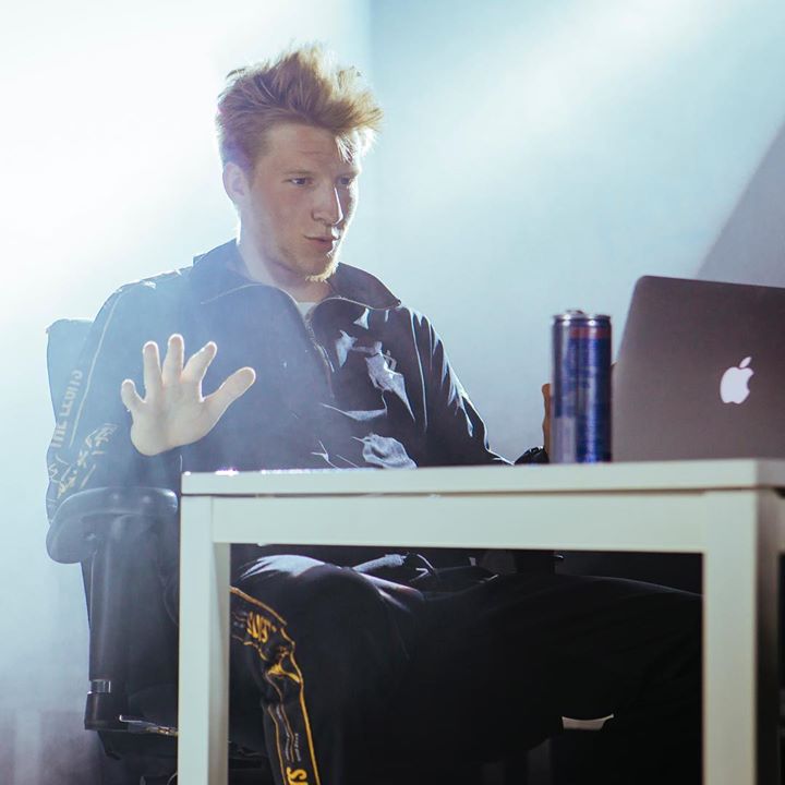 Photo of Who’s watching @redbullbcone Livestream…