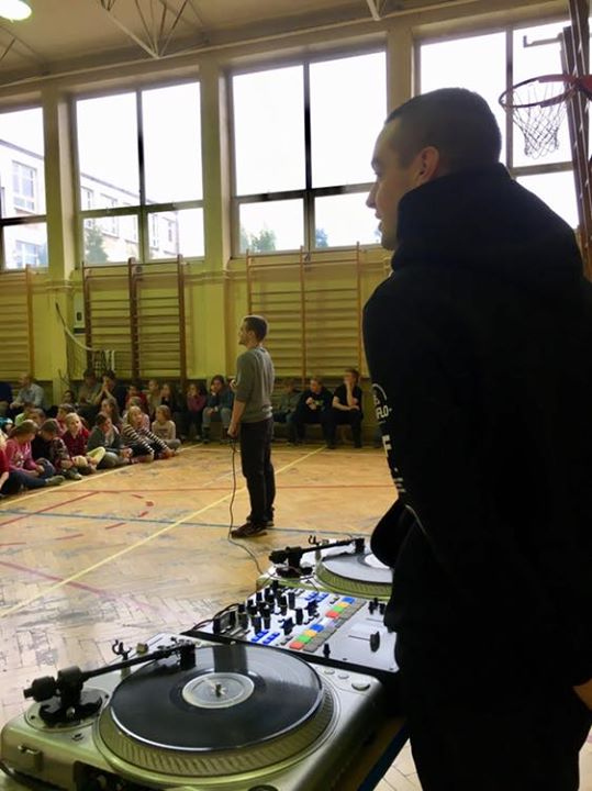 Photo of Występowaliśmy dzisiaj w
Szkoła Podstaw…