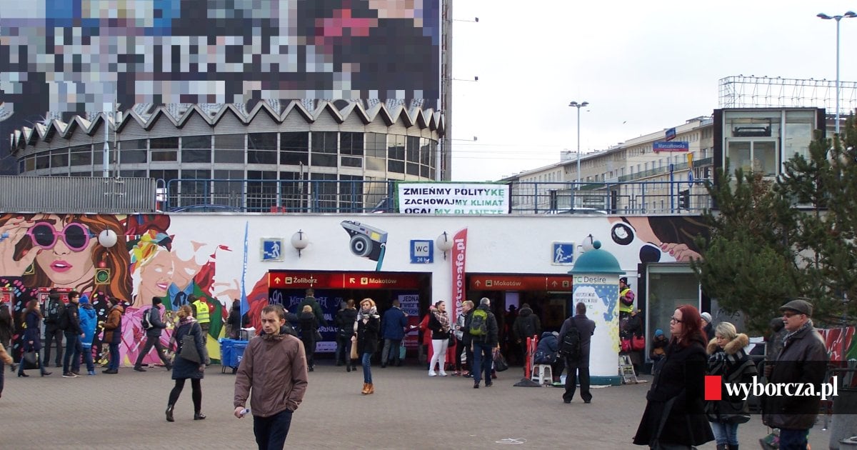 Photo of Szczyt klimatyczny w Paryżu. Ostrzegawczy baner w centrum Warszawy