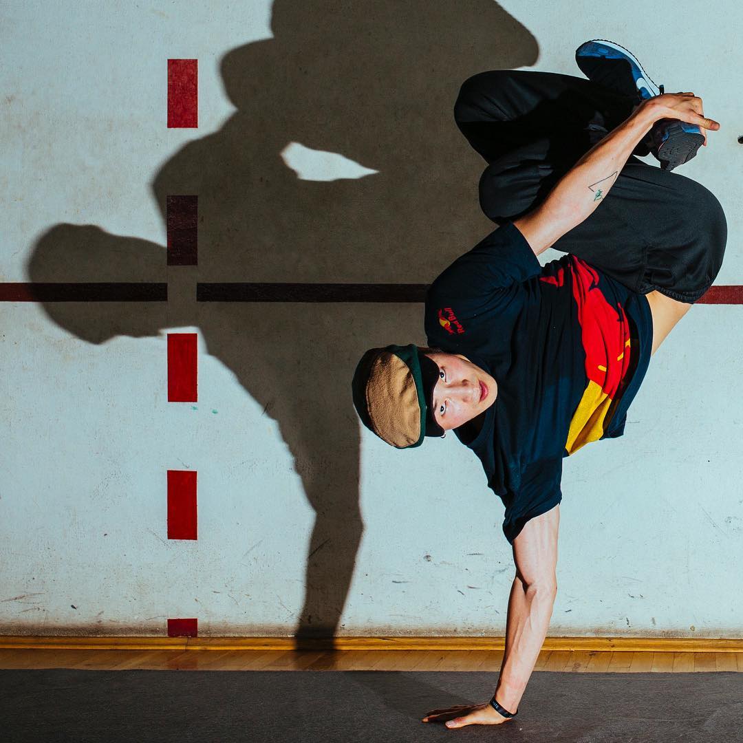 Photo of @bboywing catchin shadows#catchtheflava …