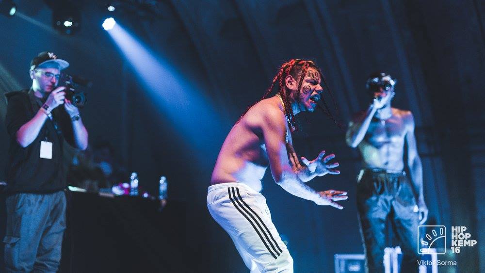 Photo of O gościu ostatnio ciągle głośno, a z inf…