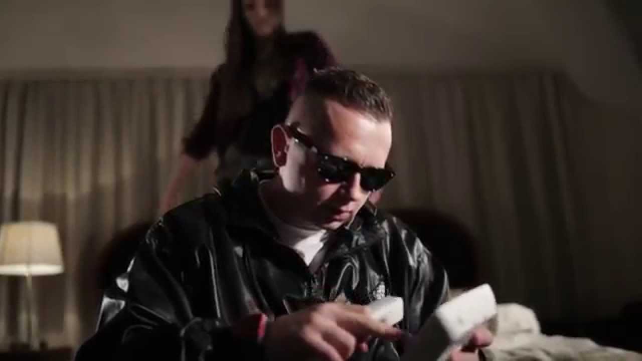 Photo of Borixon – Kochasz mnie? (prod. TMK BEATZ gośc. Auer) VIDEO