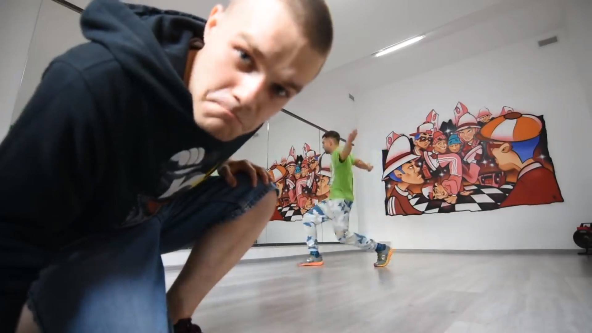 Photo of Obejrzyj Indywidualna lekcja Bboyingu – Vlog BNT (Fragment)