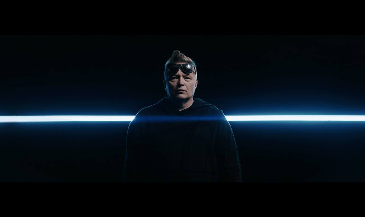 Photo of Obejrzyj Czarna Polana: Albo inaczej feat. Muniek Staszczyk „Co to za miejsce?” (video Tomek Bagiński)