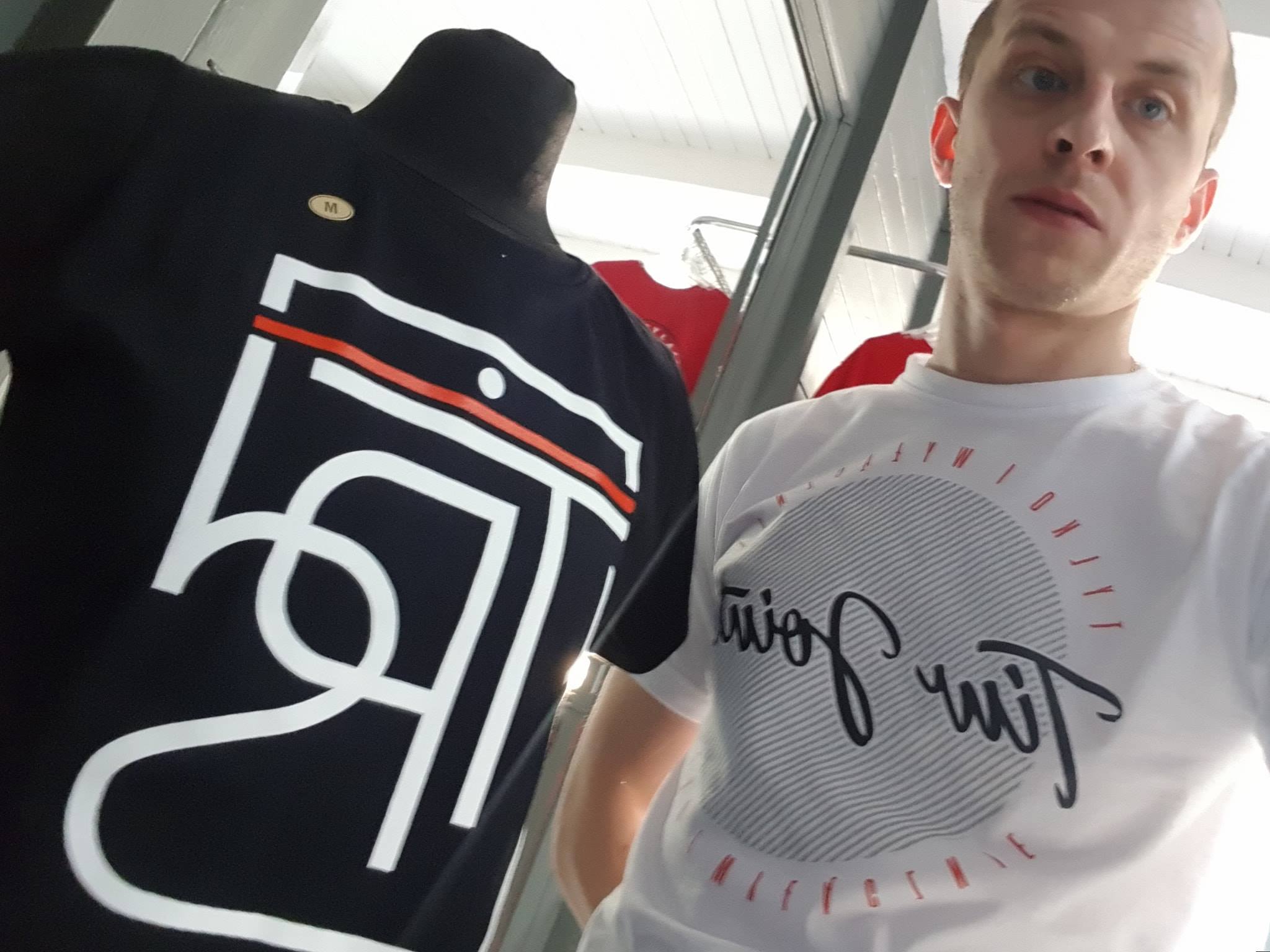 Photo of Logo samarka TPS na dole
 Na końcu w zes…