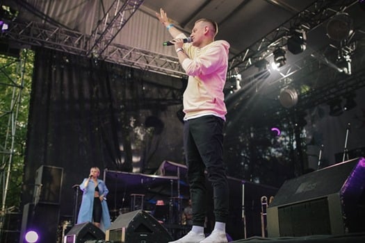 Photo of Ten kto wpada do Wrocławia na koncercie …