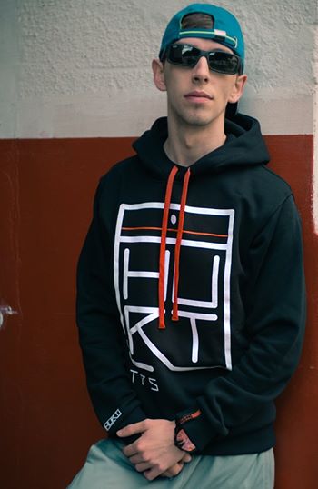 Photo of Co prawda za oknem lampa 30c ale wiadomo…