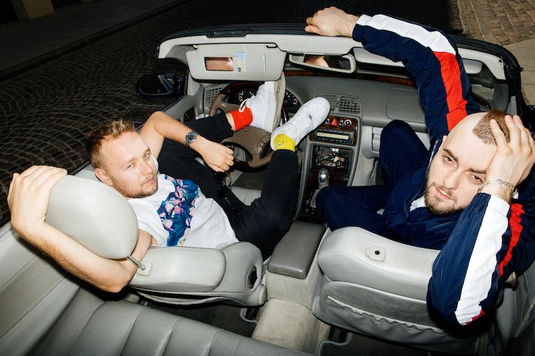 Photo of Jak Solar stał się gościem, który rozdaje karty na rapowej scenie?