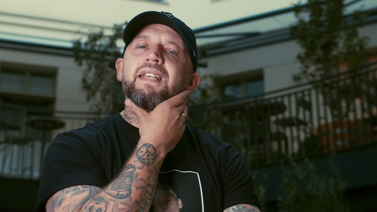 Photo of Peja/Slums Attack feat. Dziun – Happy End (prod. Magiera)