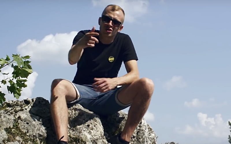 Photo of Zbuku i Dack gościnnie w nowym singlu TPS’a. Sprawdź klip 'Spokojnie’! – rapnews.pl