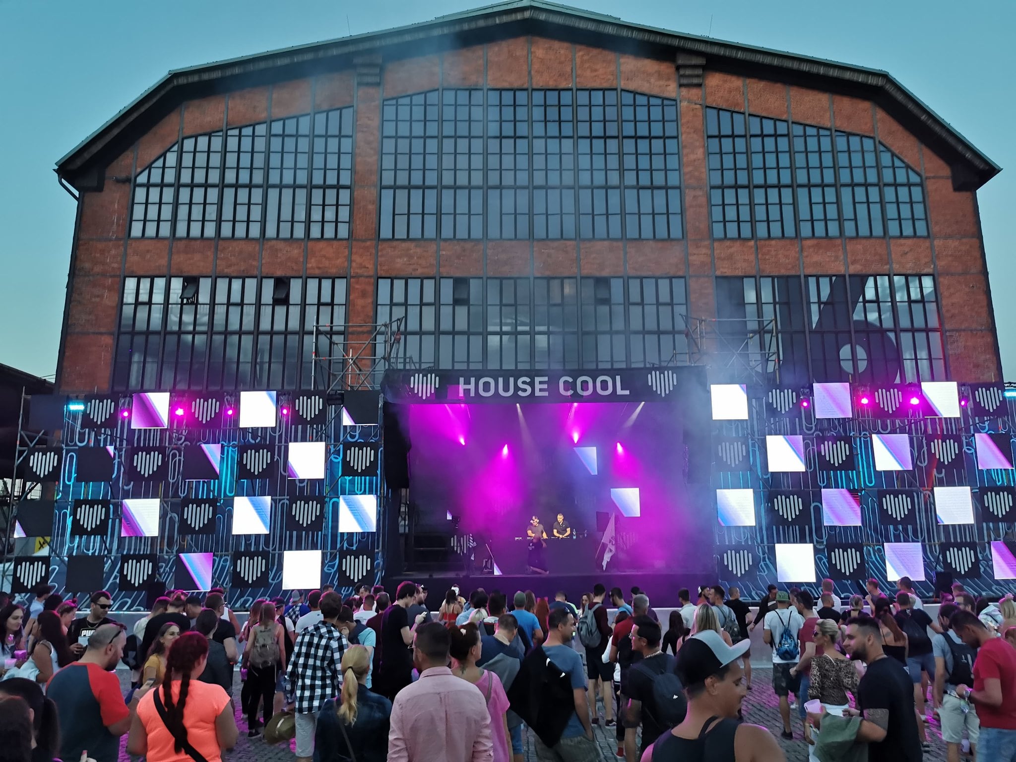 Photo of Angličtí Midnight City rolují na HOUSE C…