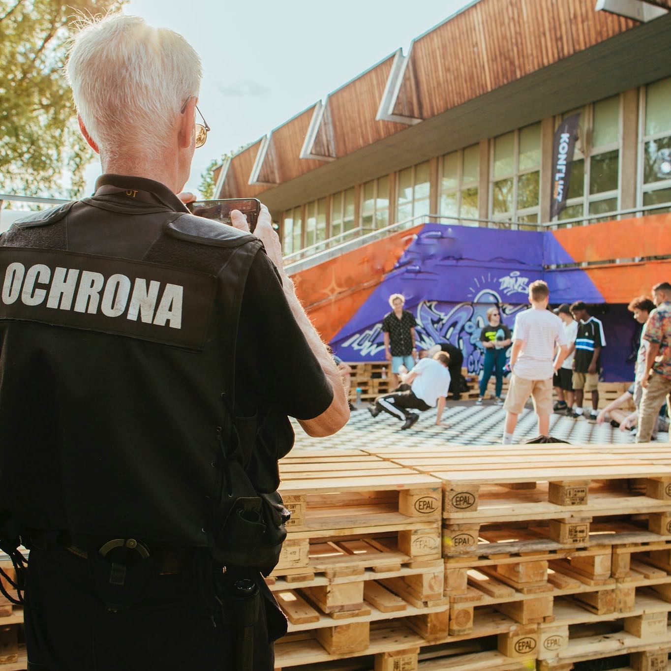 Photo of Mood  #cafchtheflava  @dominikczubak
Zob…