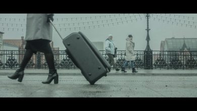 Photo of HRYPA – Kobieta z walizką