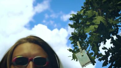 Photo of the small town kids – Tryb Samolotowy