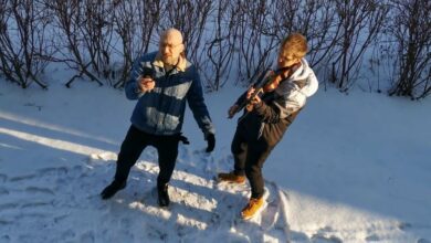 Photo of SOBOTA – WALENTYNKOWA PIOSENKA *POD BALKONEM*