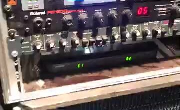 Photo of Crucial Rob soundcheck vibeees!