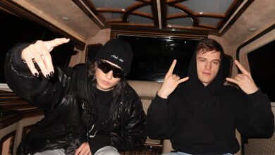 Photo of STÓŁ Z POWYŁAMYWANYMI NOGAMI